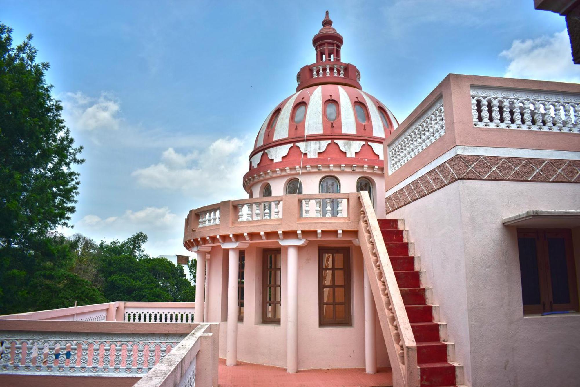 Jains Royal Palace Resorts Yelagiri Exteriér fotografie