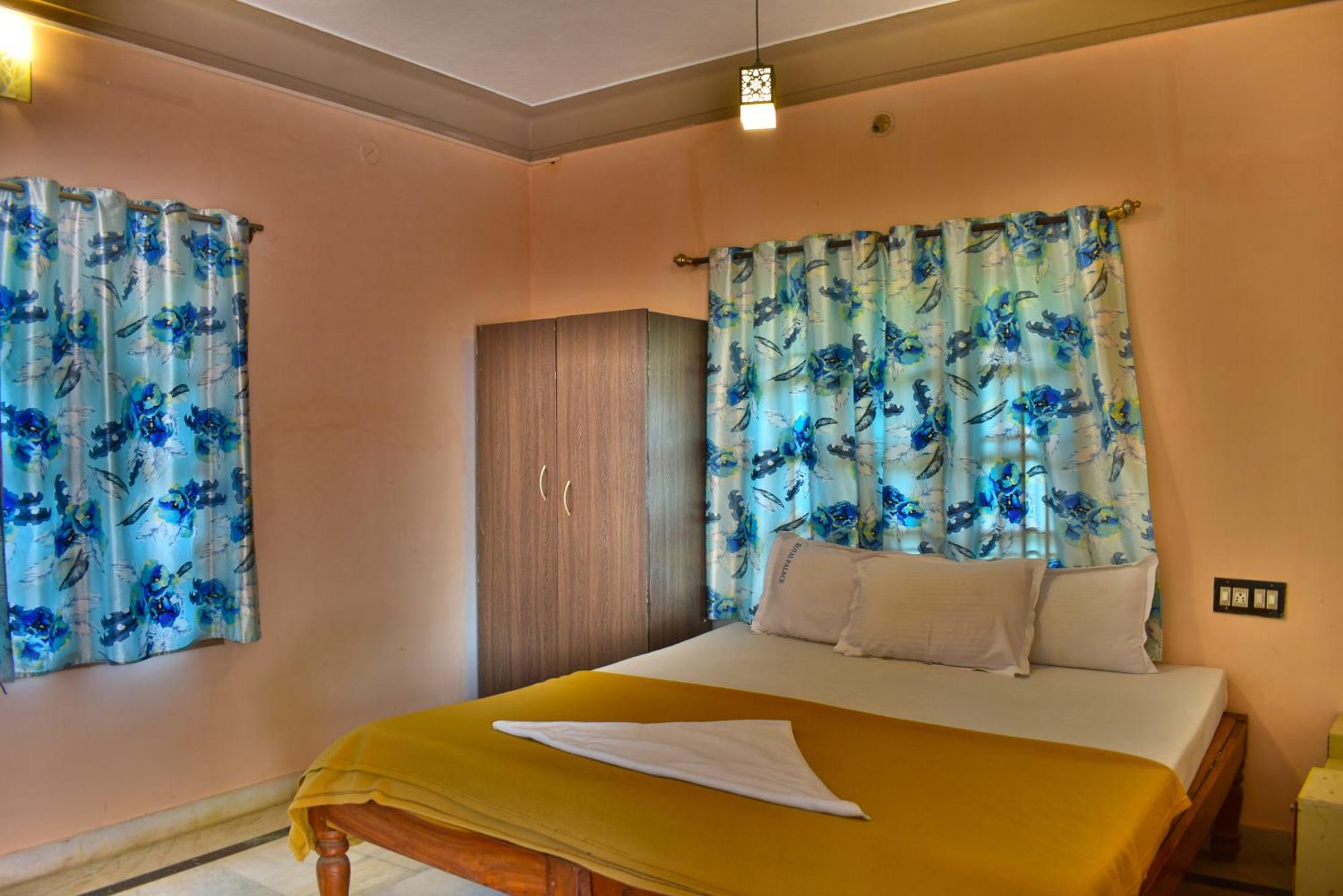Jains Royal Palace Resorts Yelagiri Exteriér fotografie