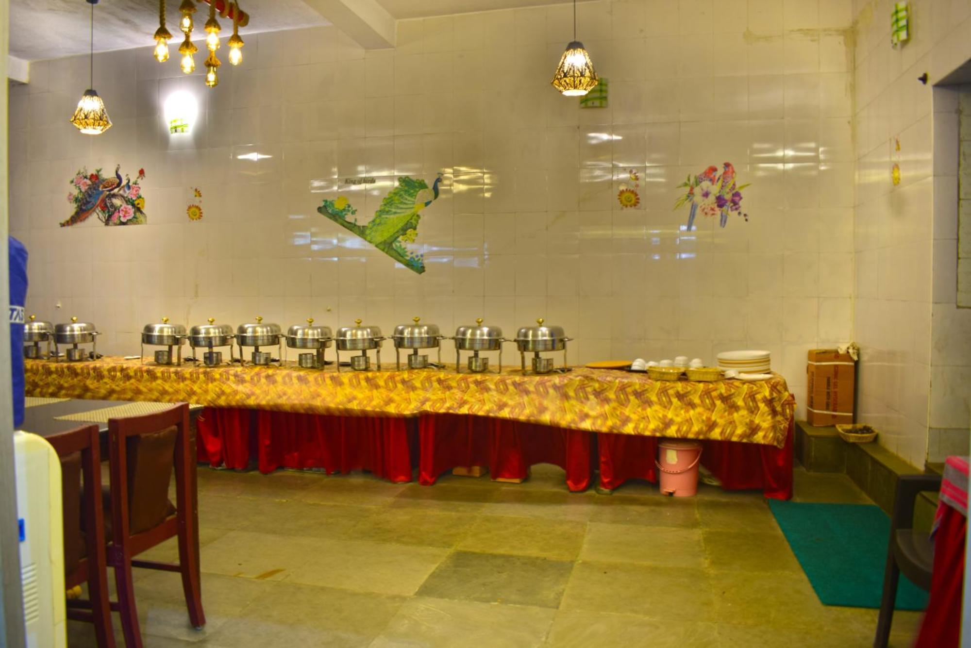 Jains Royal Palace Resorts Yelagiri Exteriér fotografie