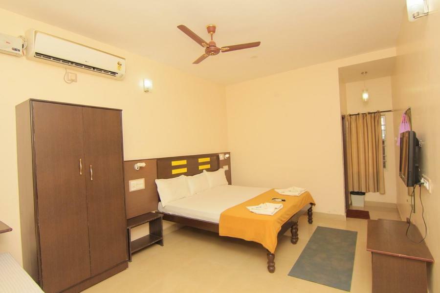 Jains Royal Palace Resorts Yelagiri Exteriér fotografie