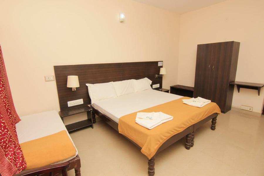 Jains Royal Palace Resorts Yelagiri Exteriér fotografie
